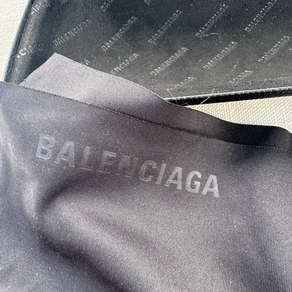 Balenciaga Wayfarer Sunglasses - Picture 12 of 15